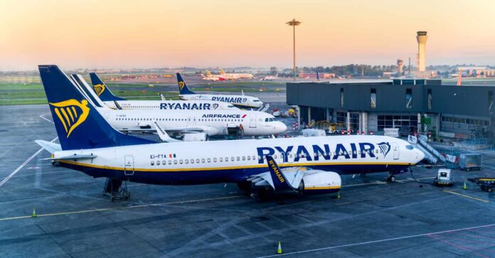 Odwołane loty i opóźnienia na lotnisku w Irlandii