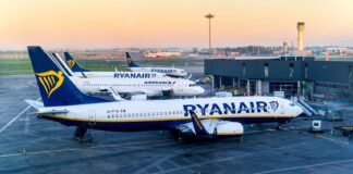Ryanair masowo odwołuje loty - podano przyczynę