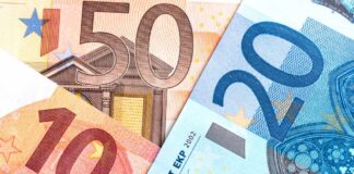 Gigantyczna kara dla linii Ryanair za kontrowersyjne praktyki