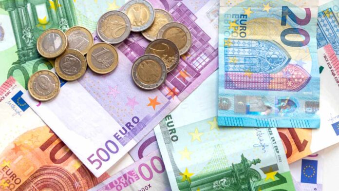 Branża apeluje o zamrożenie płacy minimalnej w Irlandii Branża apeluje o zamrożenie płacy minimalnej w Irlandii