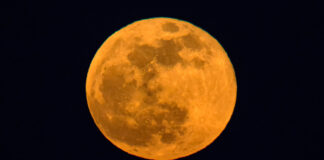 Niezwykłe zjawisko na niebie nad Irlandią - największy Superksiężyc roku
