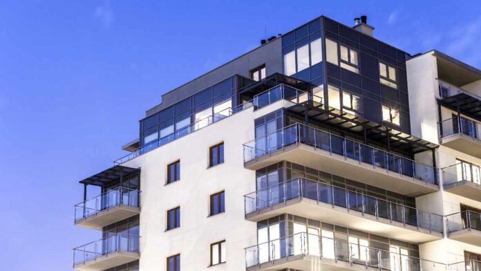 Koniec finansowania Utrata mieszkań socjalnych w Irlandii